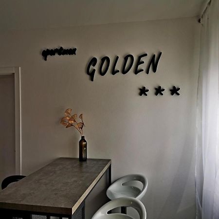 Golden - Self Check In Apartment Osijek Exterior photo
